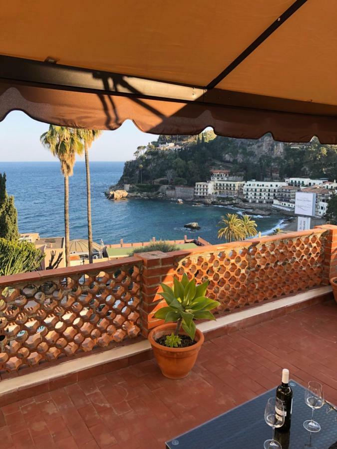 La Bomboniera Della Brigata Spendereccia! Leilighet Taormina Eksteriør bilde